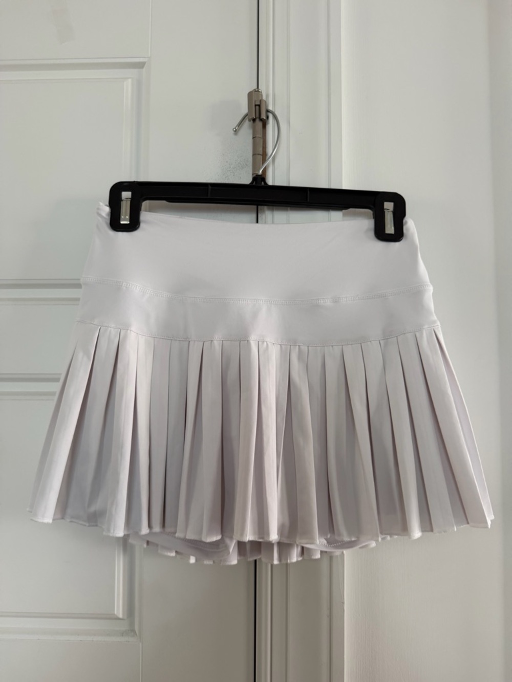 Classic White Pleated Mini Skirt